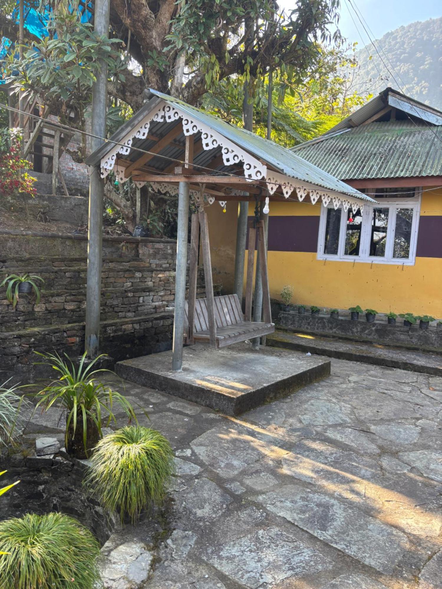 Odyssey'S Darap Eco Retreat Apartment Pelling Bagian luar foto