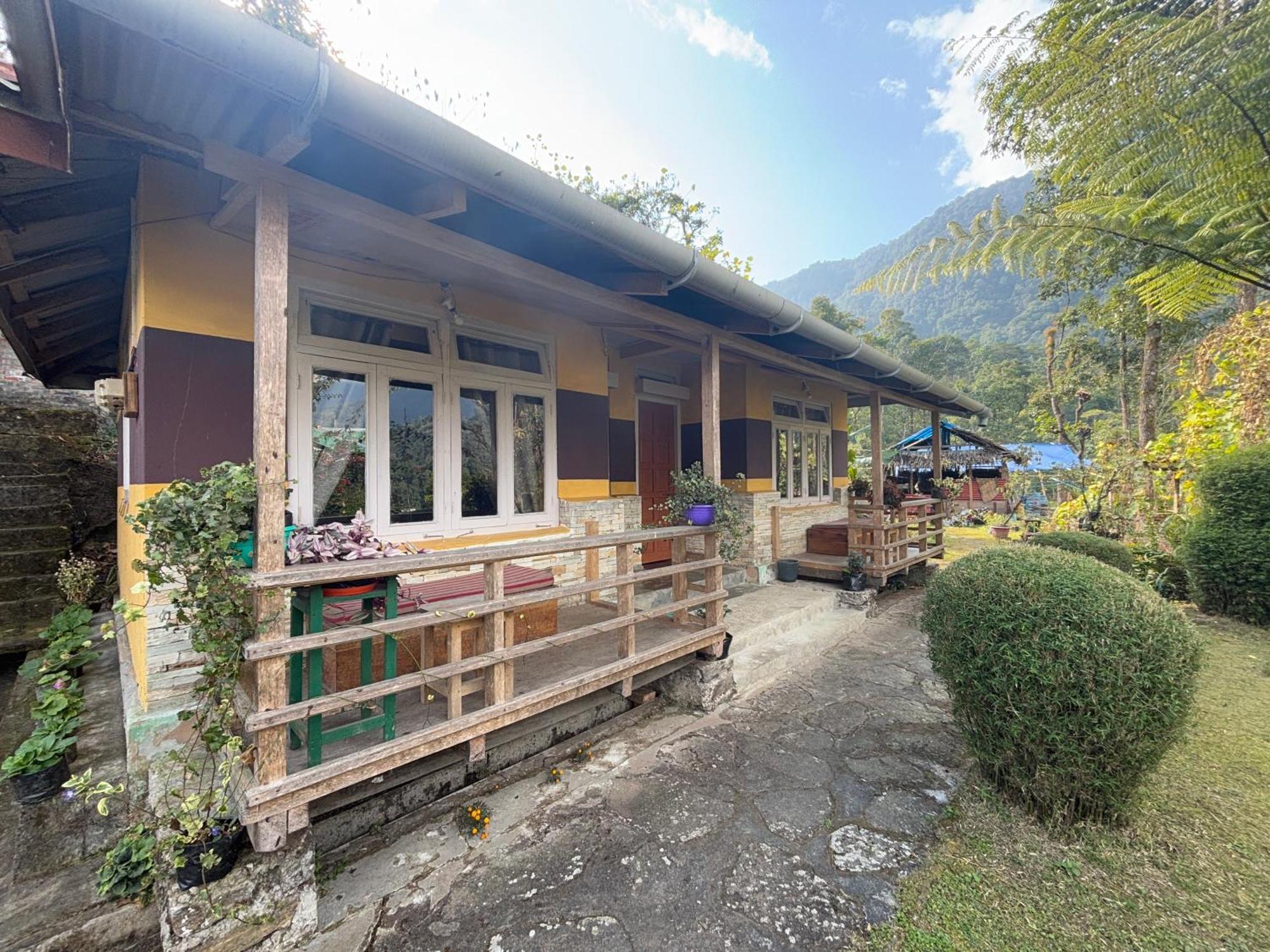 Odyssey'S Darap Eco Retreat Apartment Pelling Bagian luar foto