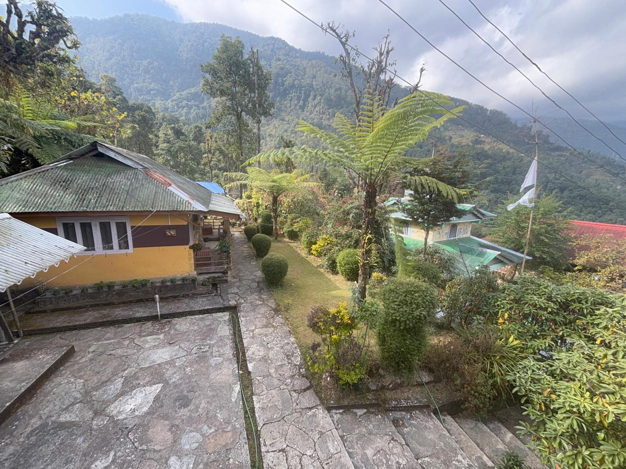 Odyssey'S Darap Eco Retreat Apartment Pelling Bagian luar foto