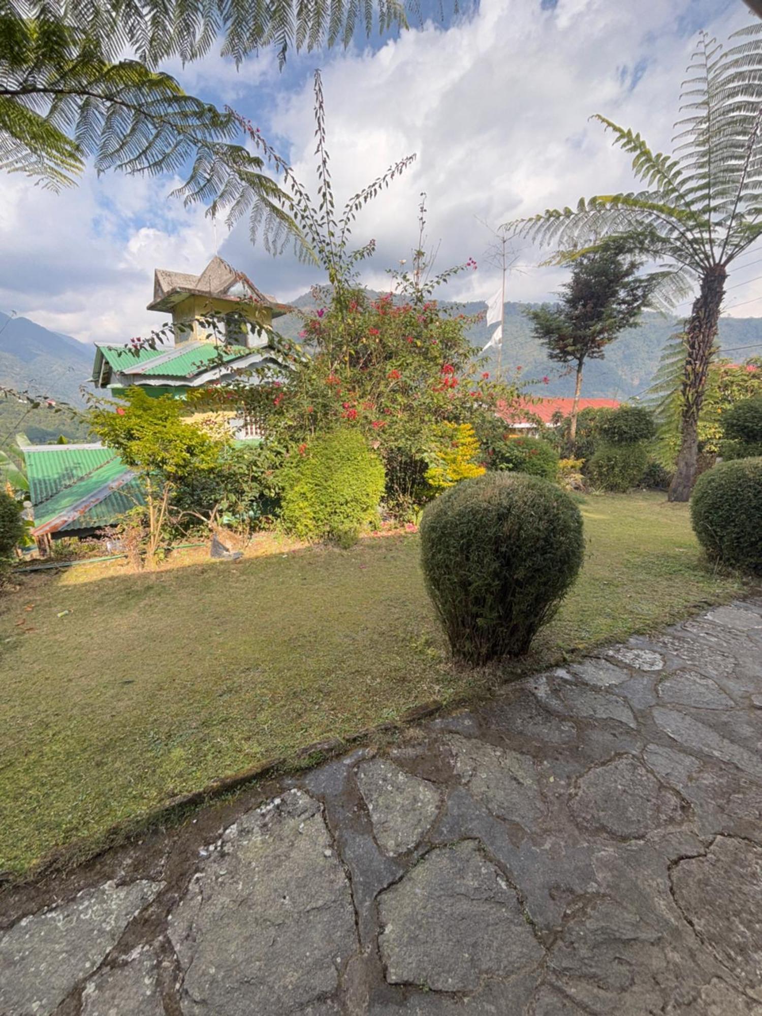 Odyssey'S Darap Eco Retreat Apartment Pelling Bagian luar foto