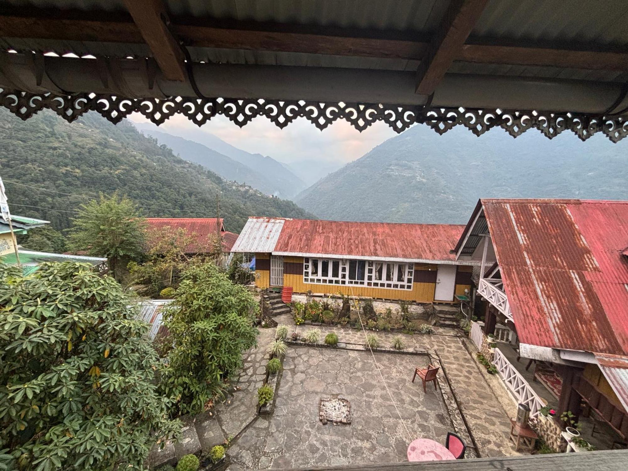 Odyssey'S Darap Eco Retreat Apartment Pelling Bagian luar foto