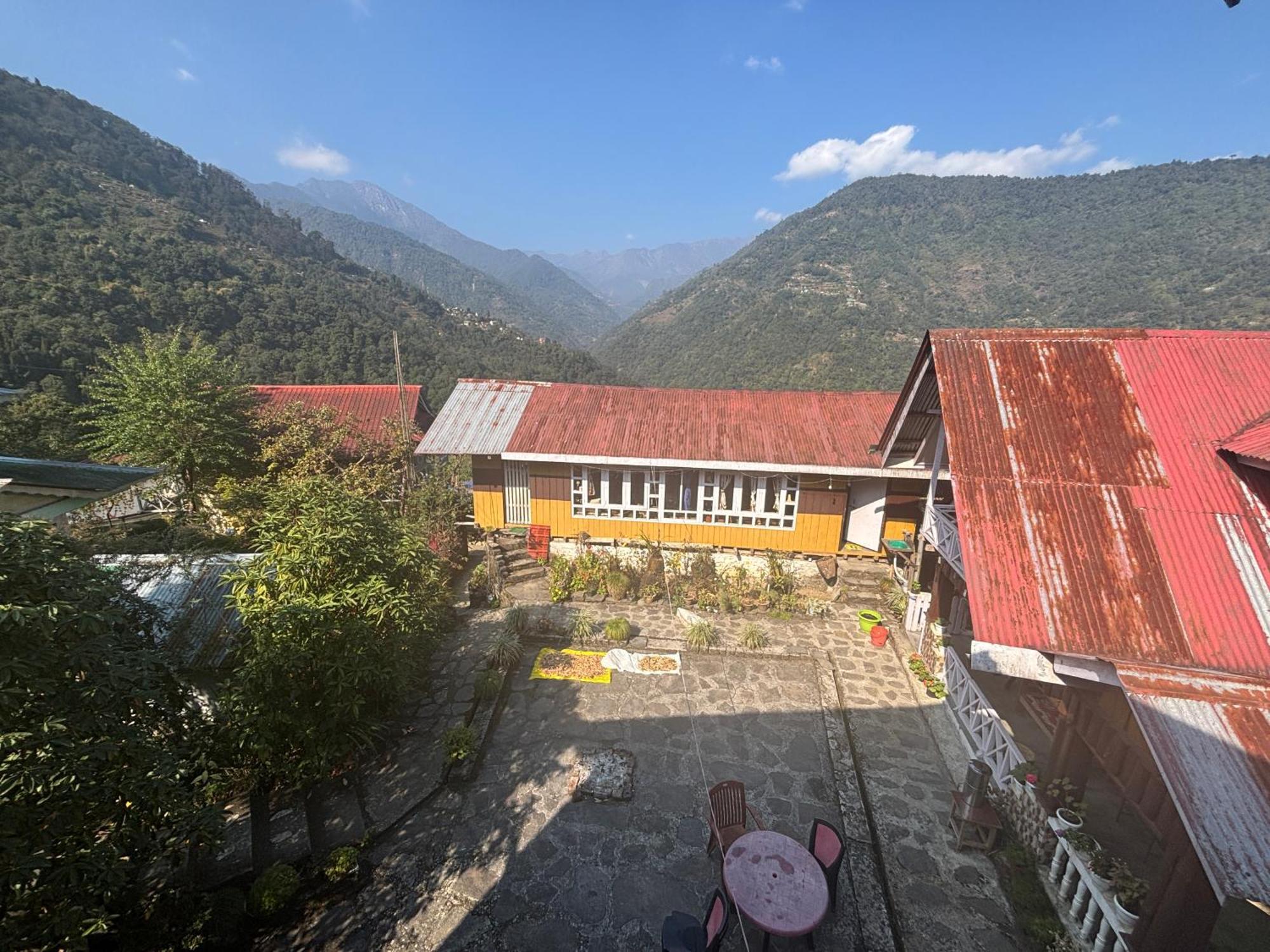 Odyssey'S Darap Eco Retreat Apartment Pelling Bagian luar foto