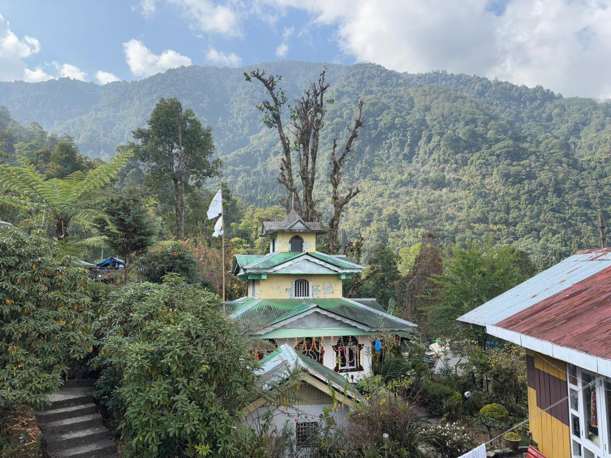 Odyssey'S Darap Eco Retreat Apartment Pelling Bagian luar foto